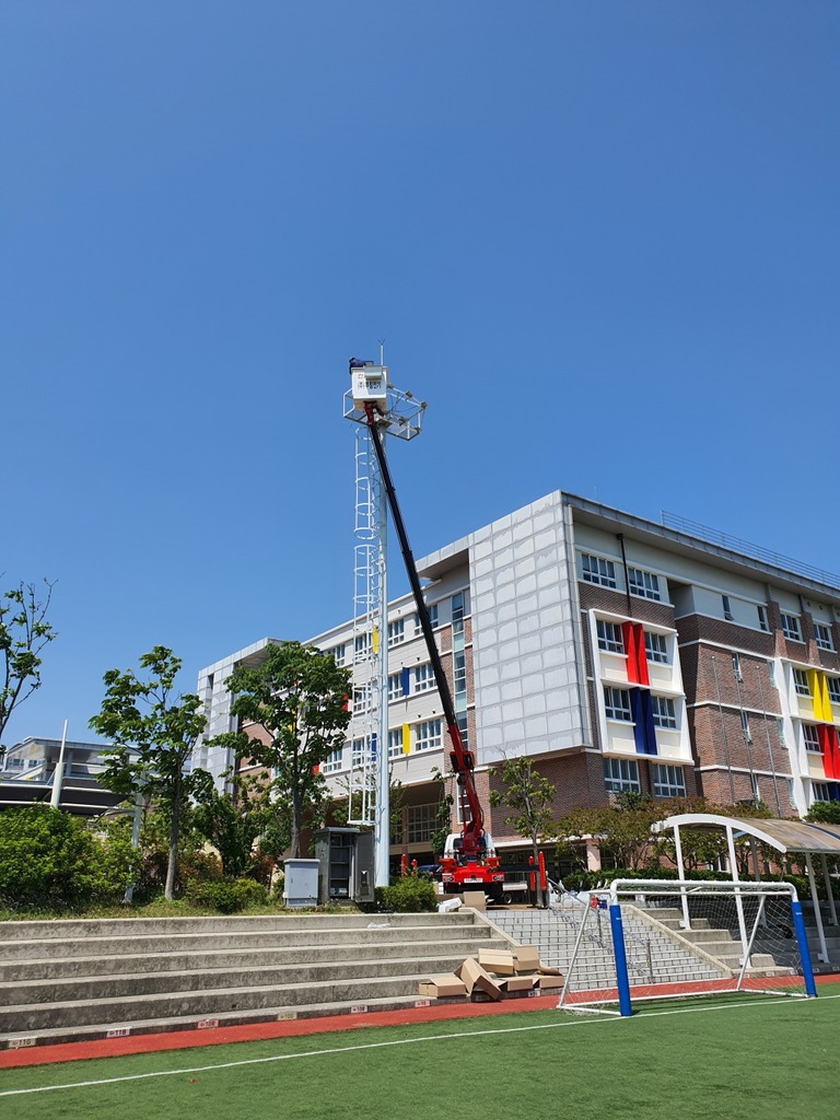 부산국제외국인학교 조명철탑 LED교체공사